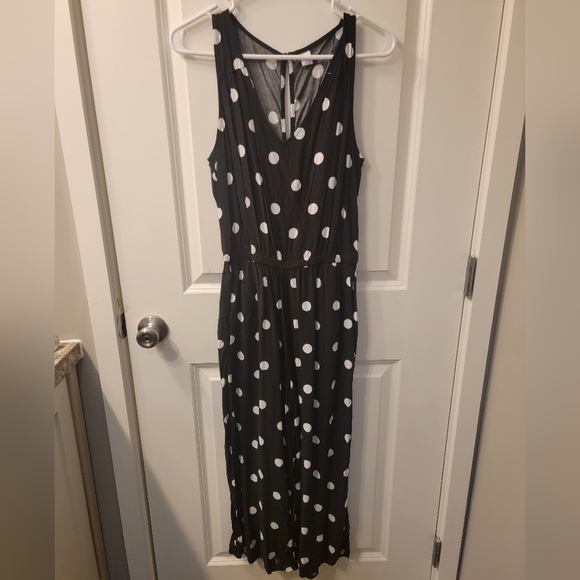 Old Navy Cropped Leg VNeck Jumpsuit - Womens Small - Picture 1 of 3